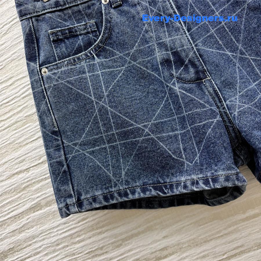 D10r bee embroidery denim shorts