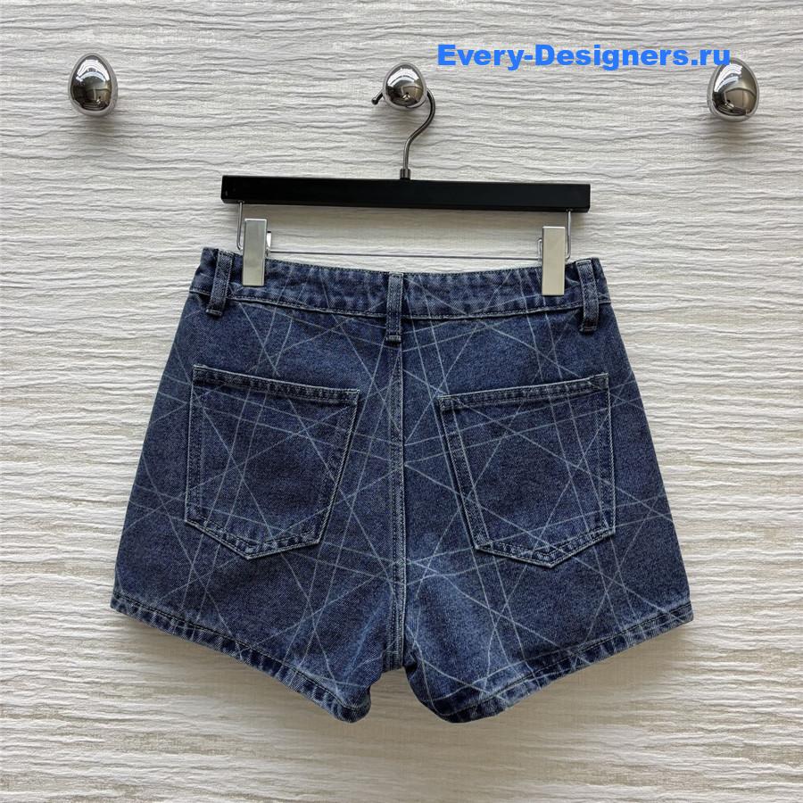 D10r bee embroidery denim shorts