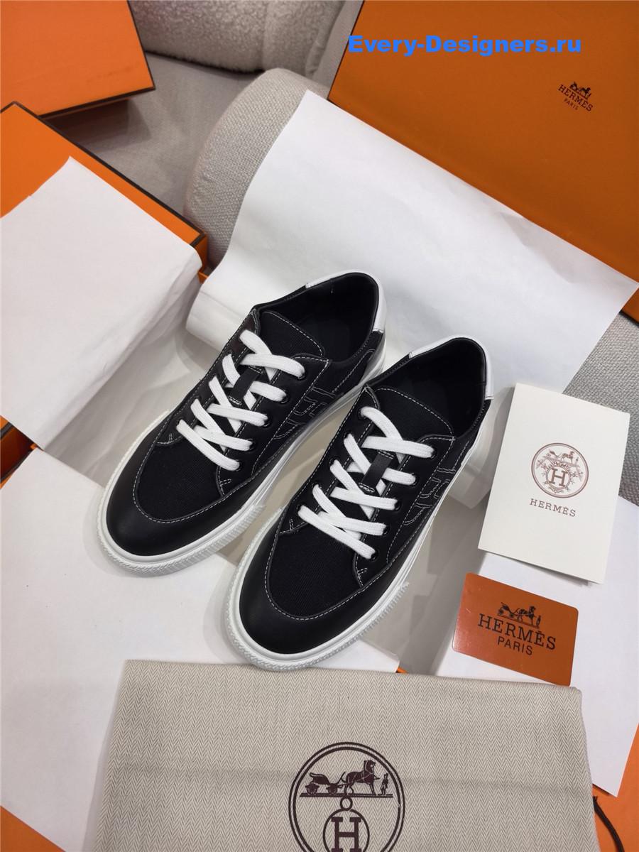 H**me5 deep sneaker black