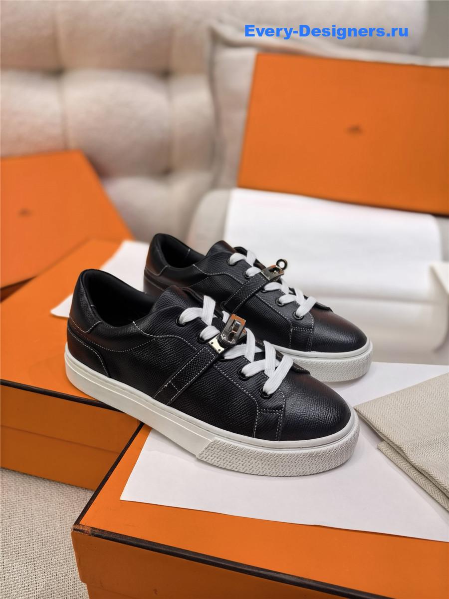 H**me5 day sneakers black