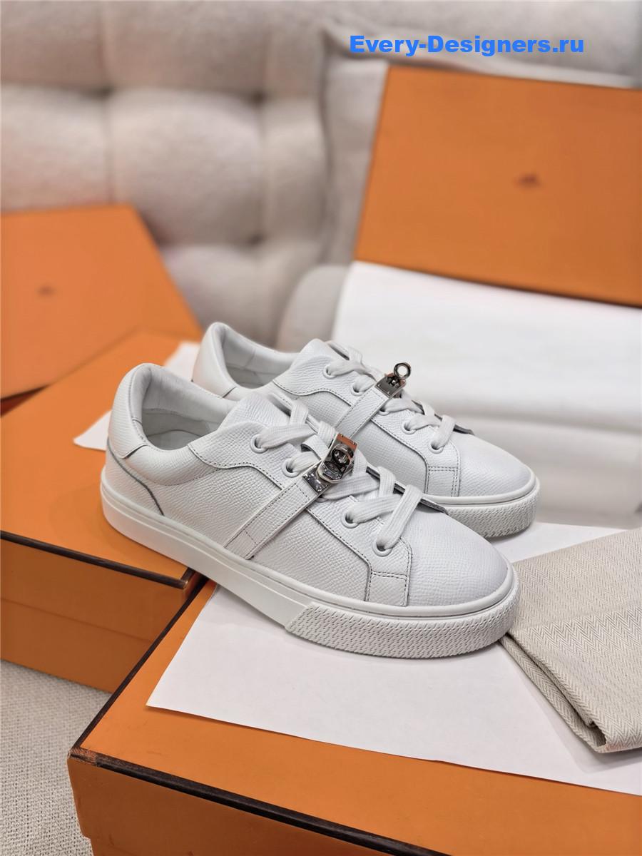 H**me5 day sneakers white