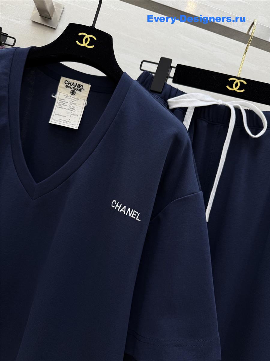 Ch**el v-neck short-sleeve cotton suit