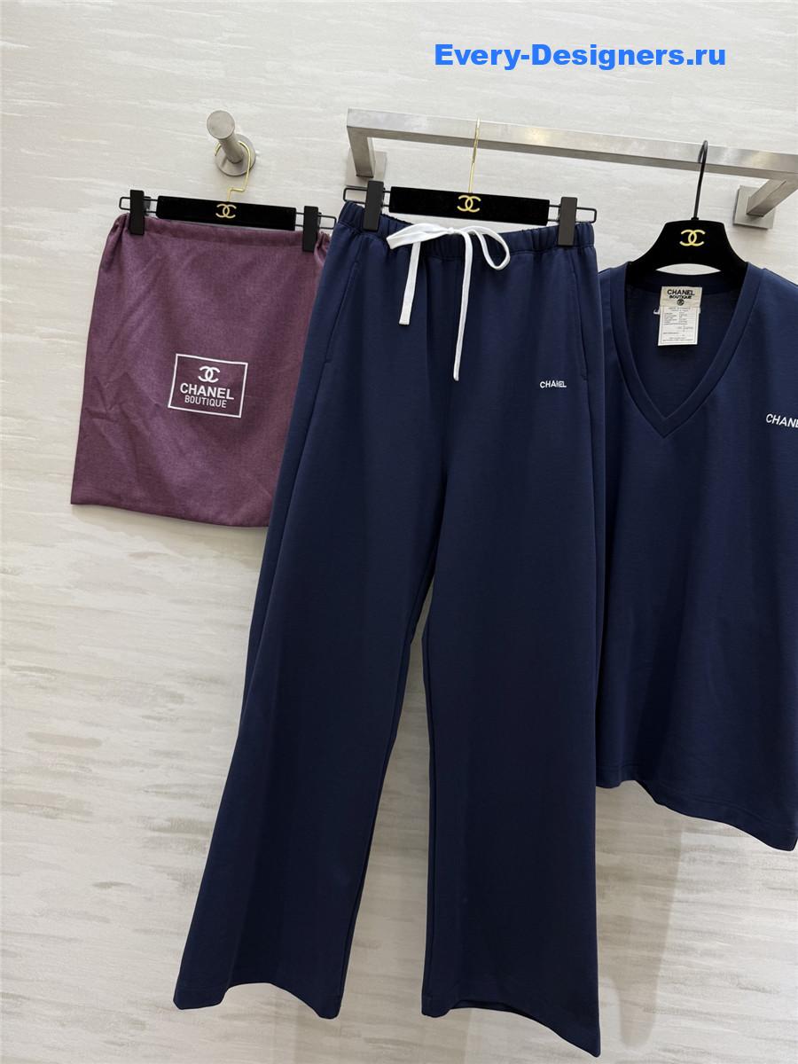 Ch**el v-neck short-sleeve cotton suit