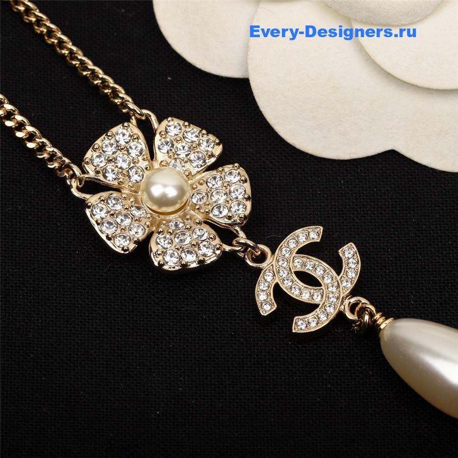 Ch**el cc leaf necklace