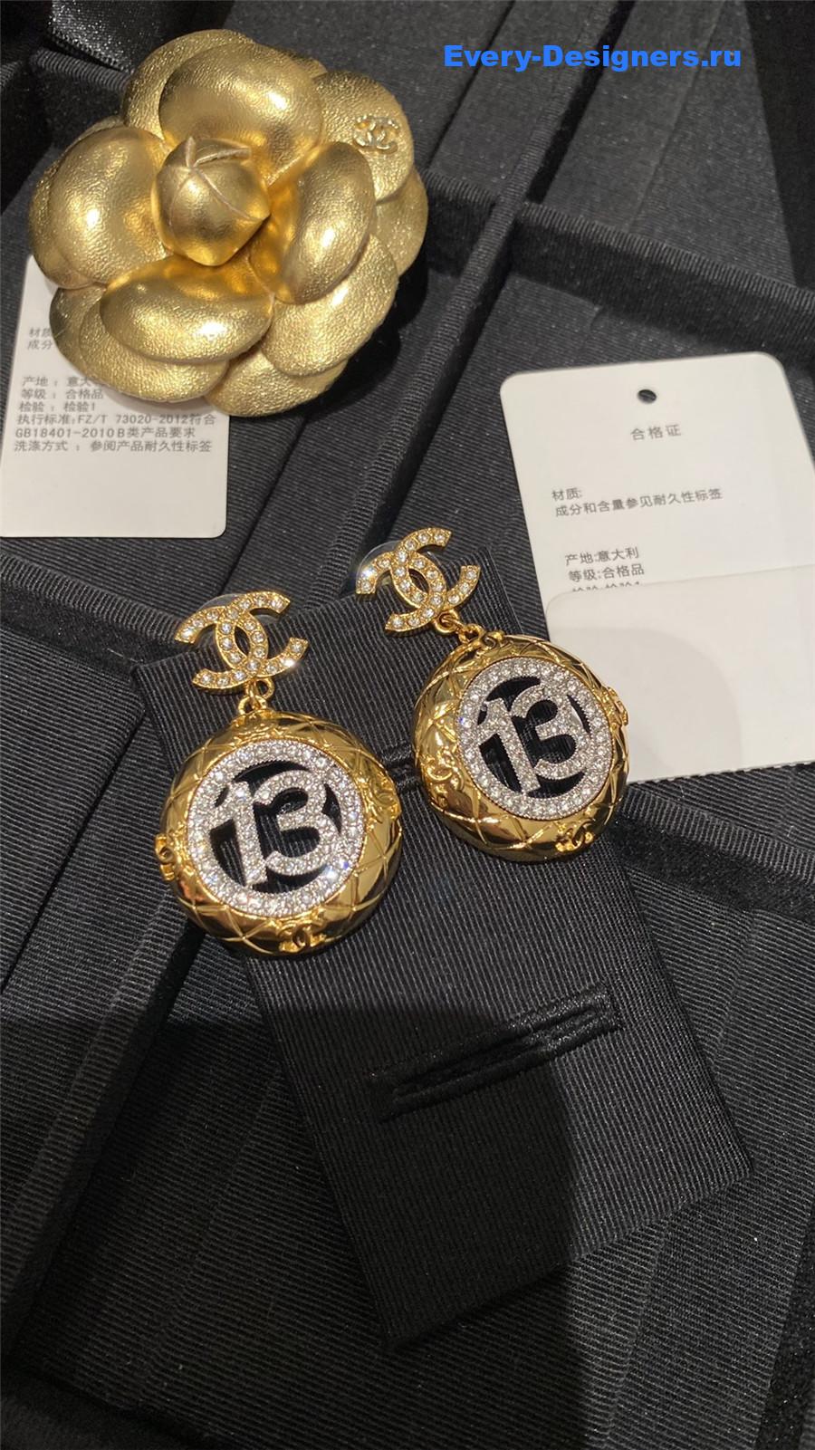 ch**el cc D1am0nd hollow earrings