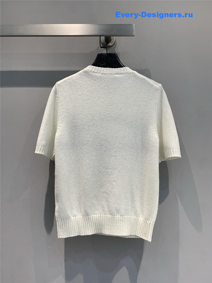 D10r white cashmere sweater