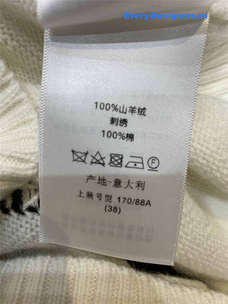 D10r white cashmere sweater