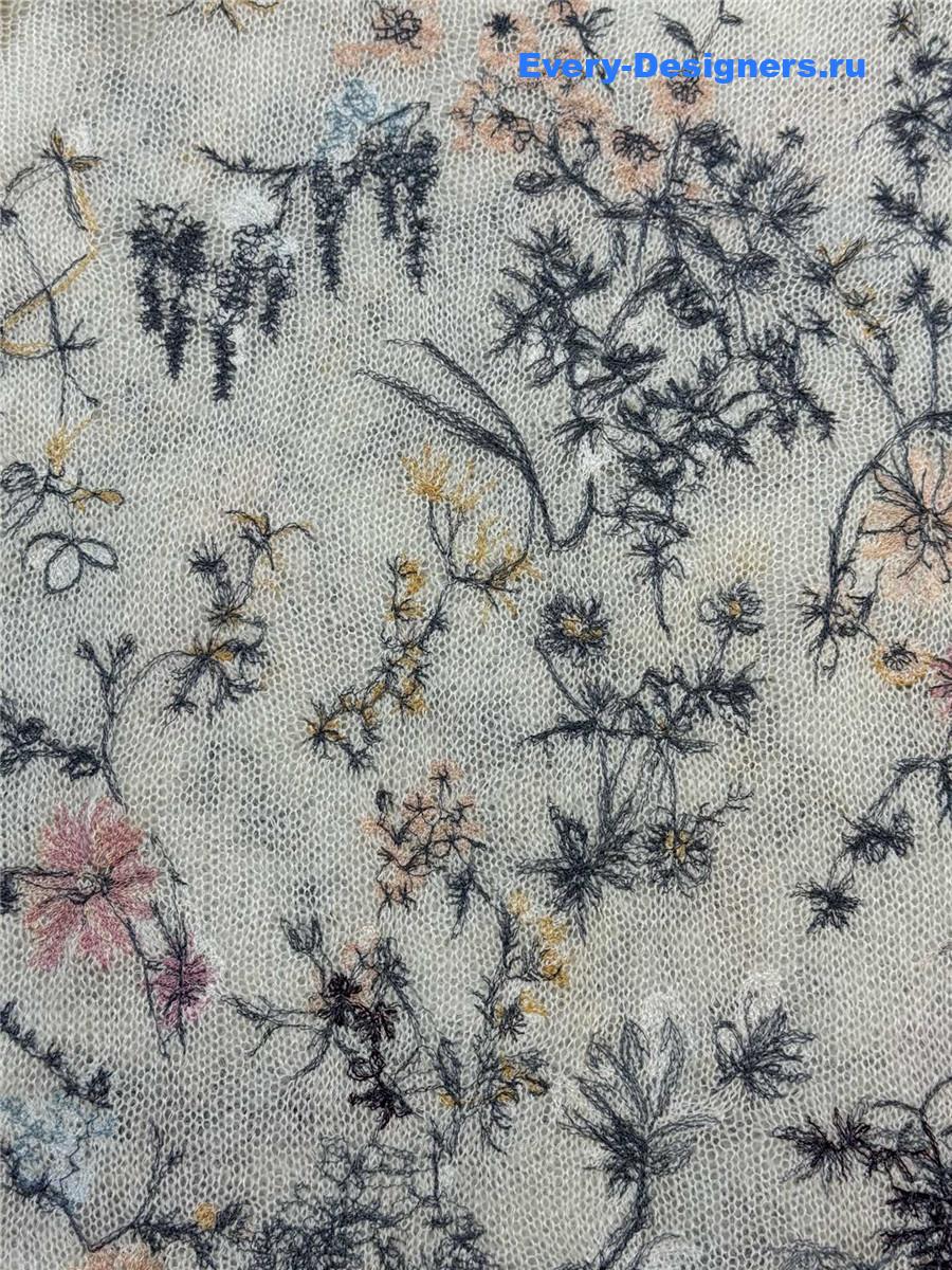 D10r floral embroidered sweater