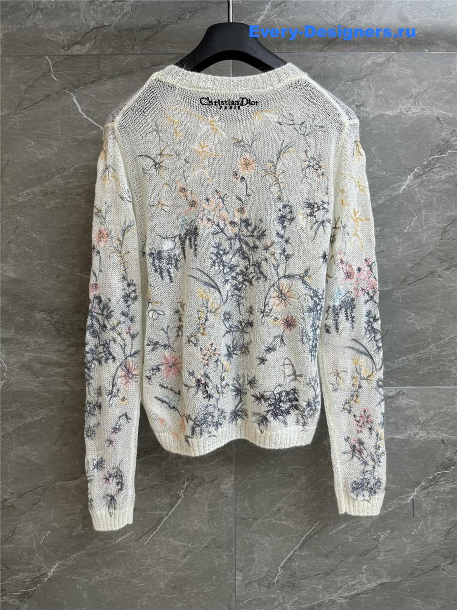 D10r floral embroidered sweater