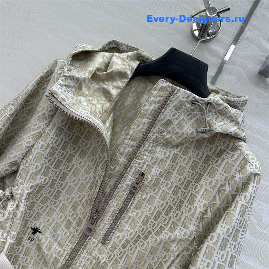 D10r oblique hooded jacket