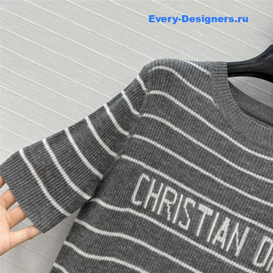 D10r logo jacquard knit top