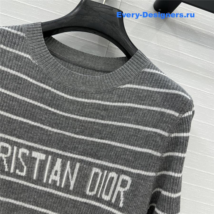 D10r logo jacquard knit top