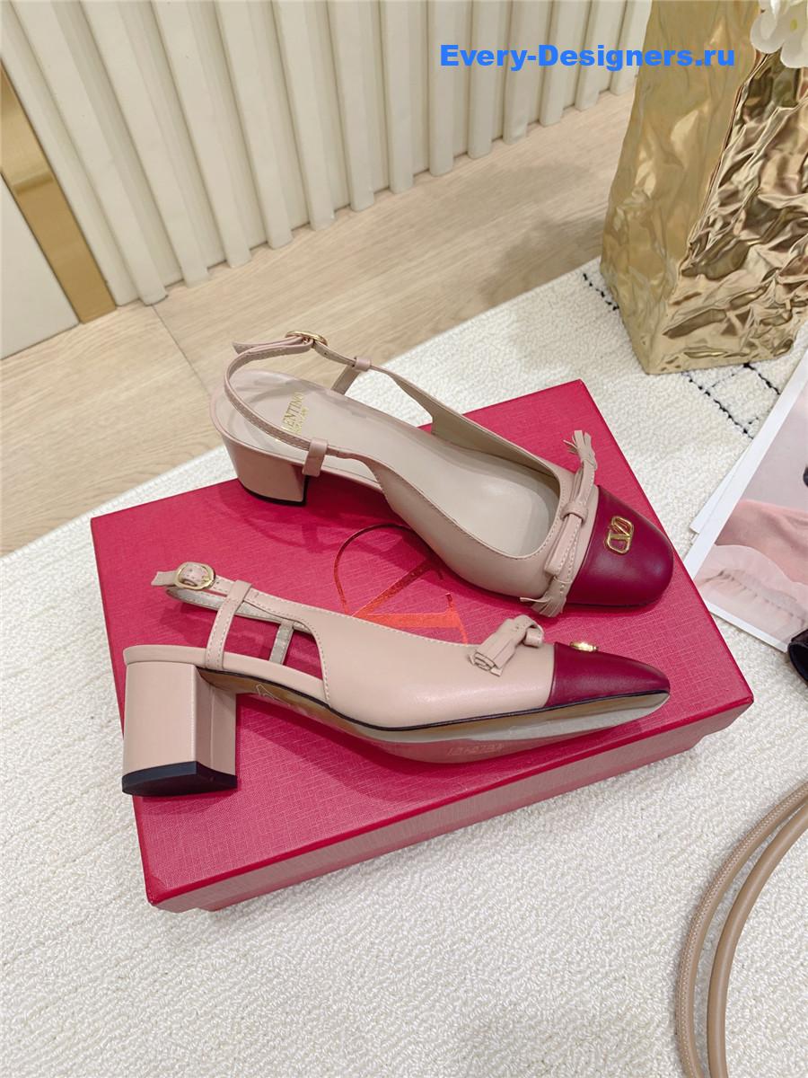 Va1e*ntin0 pink rockstud slingback pumps