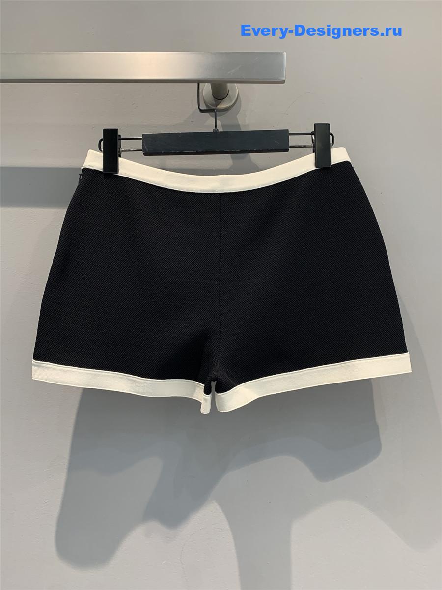 D10r high-rise terry shorts