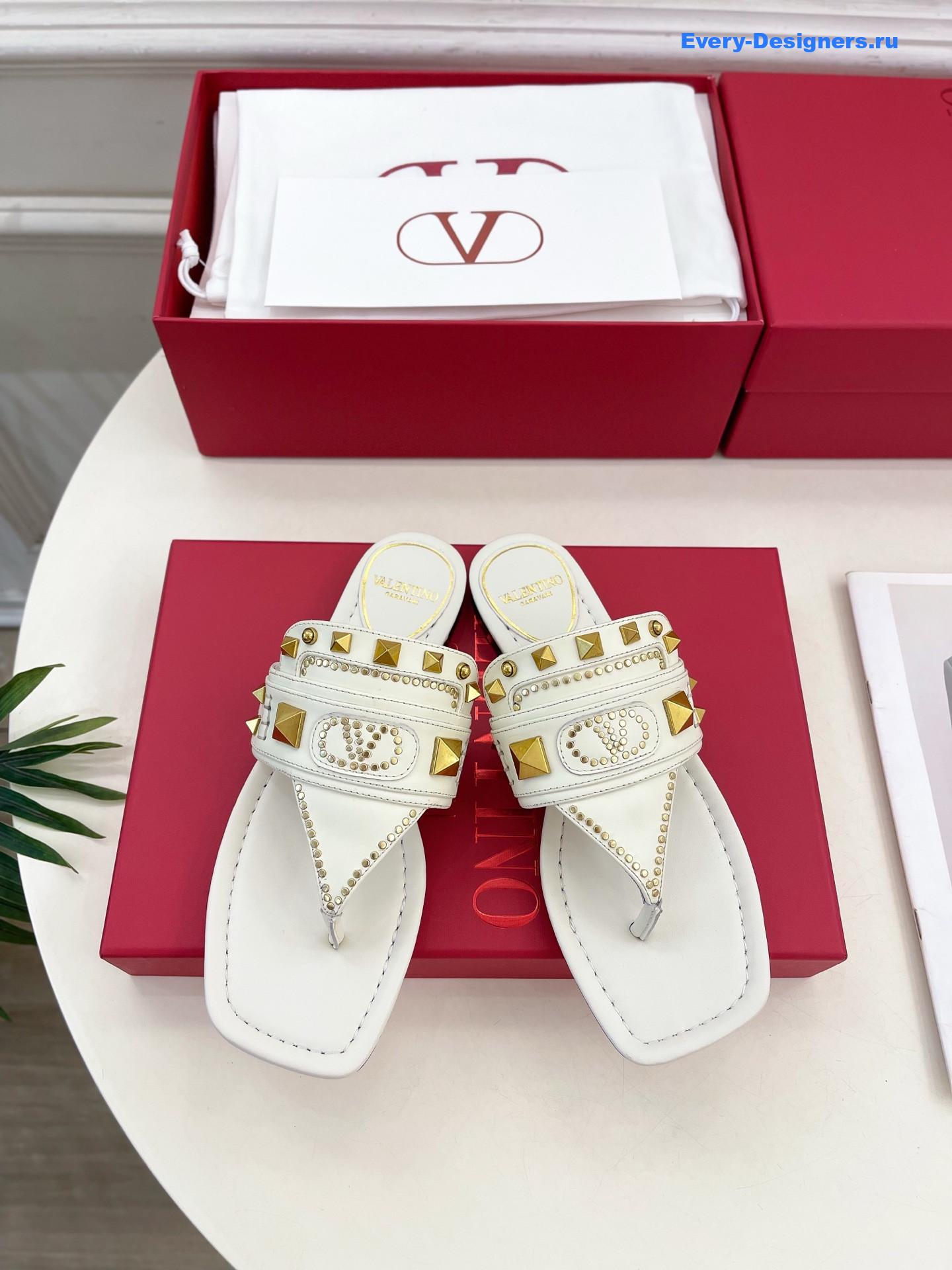 Va1e*ntin0 plaster caster sandals white
