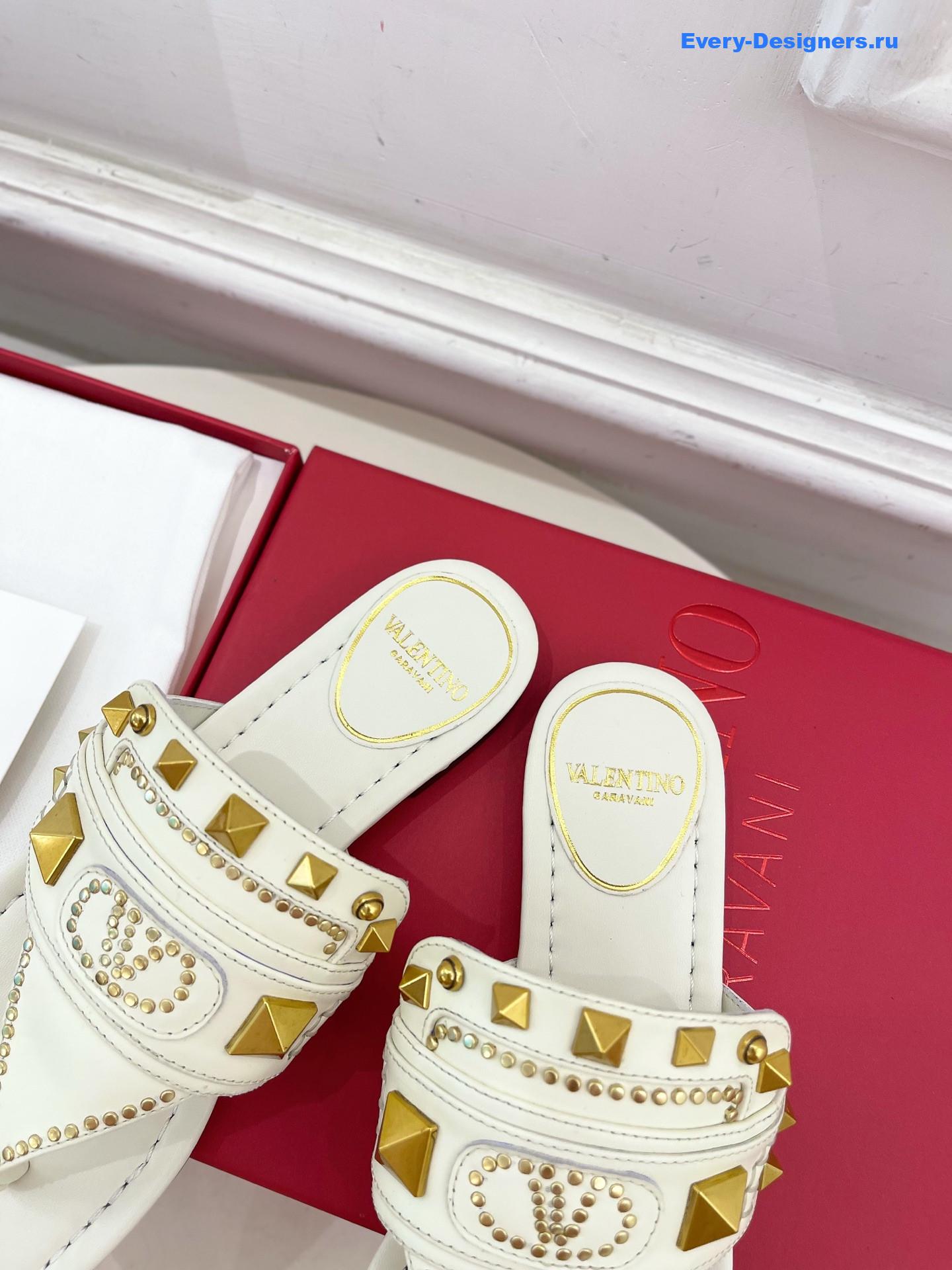 Va1e*ntin0 plaster caster sandals white