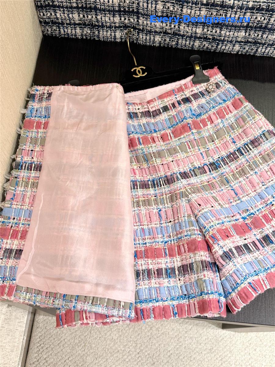 Ch**el pink tweed skirt