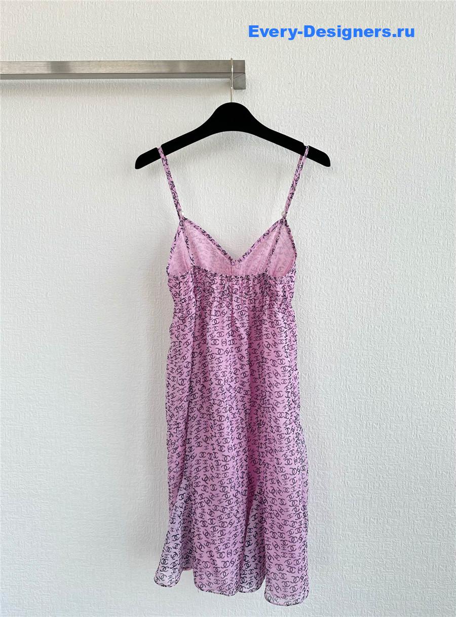 Ch**el pink cc suspender skirt