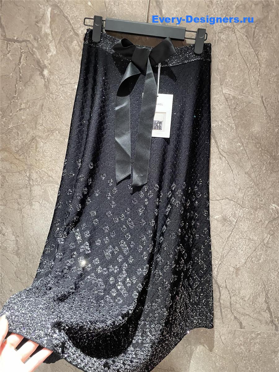 Ch**el black printed skirt