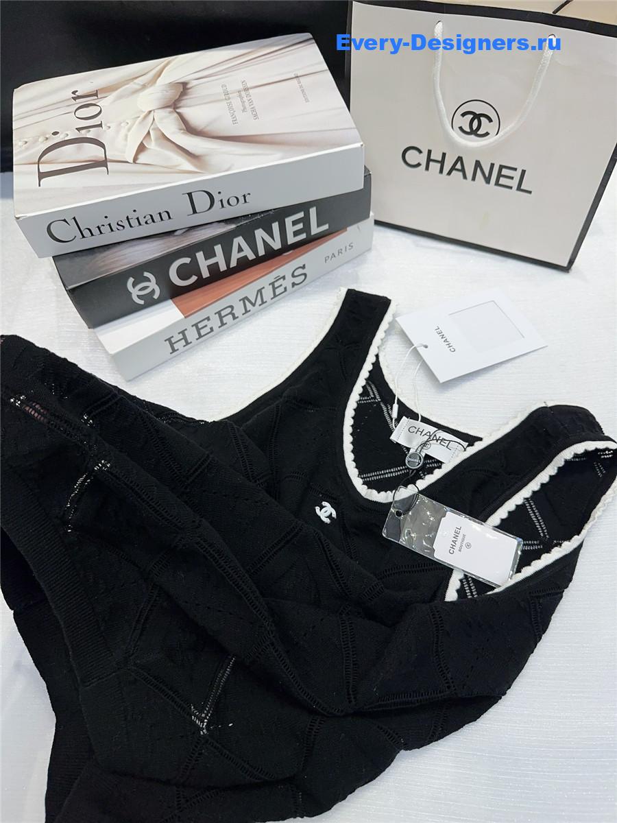 Ch**el cc logo sleeveless vest