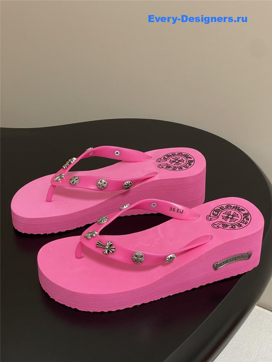 Ch*0me He**ts fuchsia platform flip flops