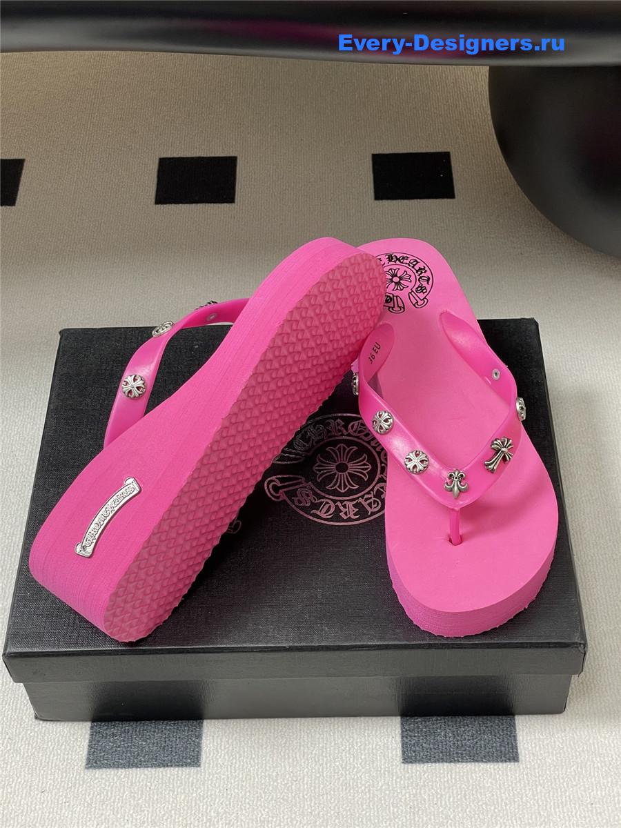 Ch*0me He**ts fuchsia platform flip flops