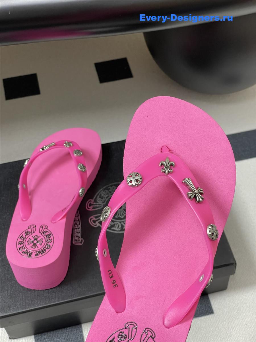 Ch*0me He**ts fuchsia platform flip flops
