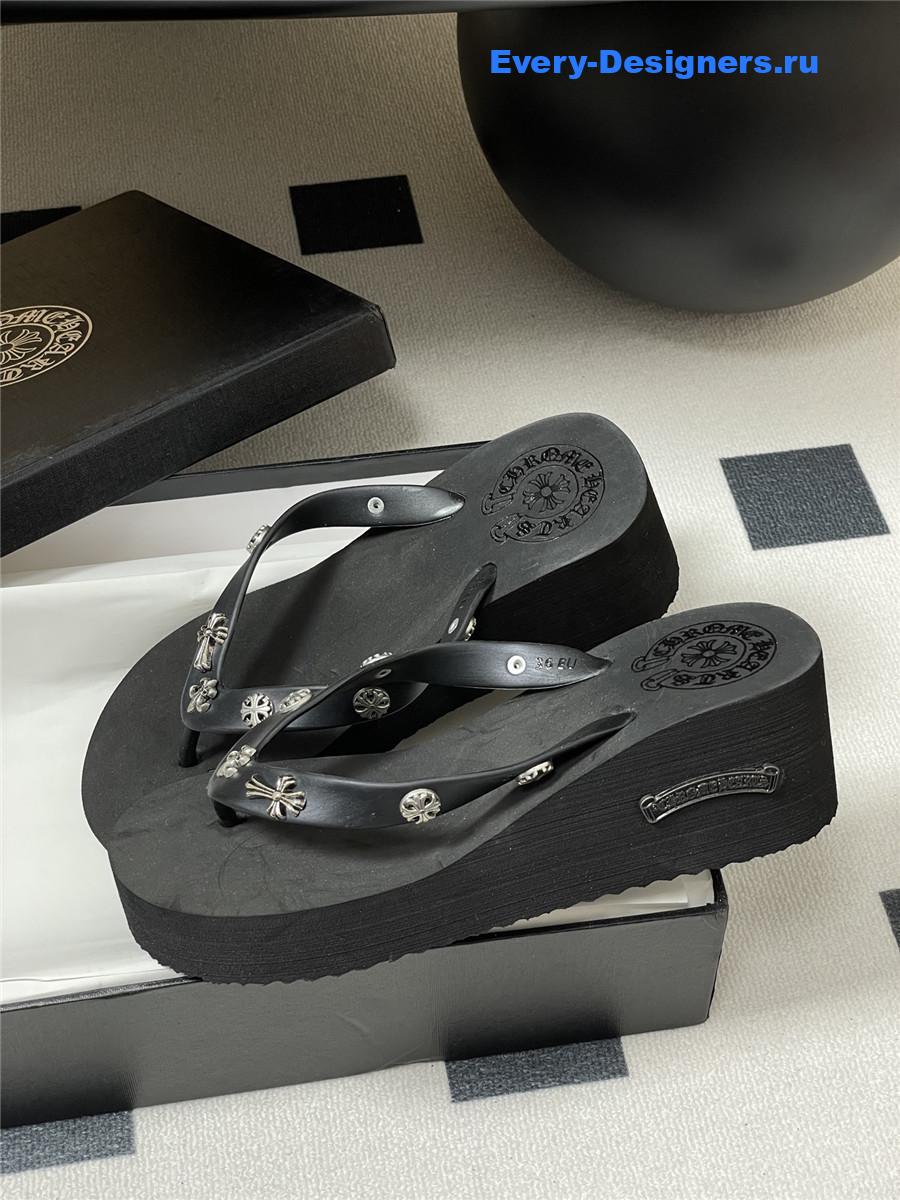 Ch*0me He**ts black platform flip flops