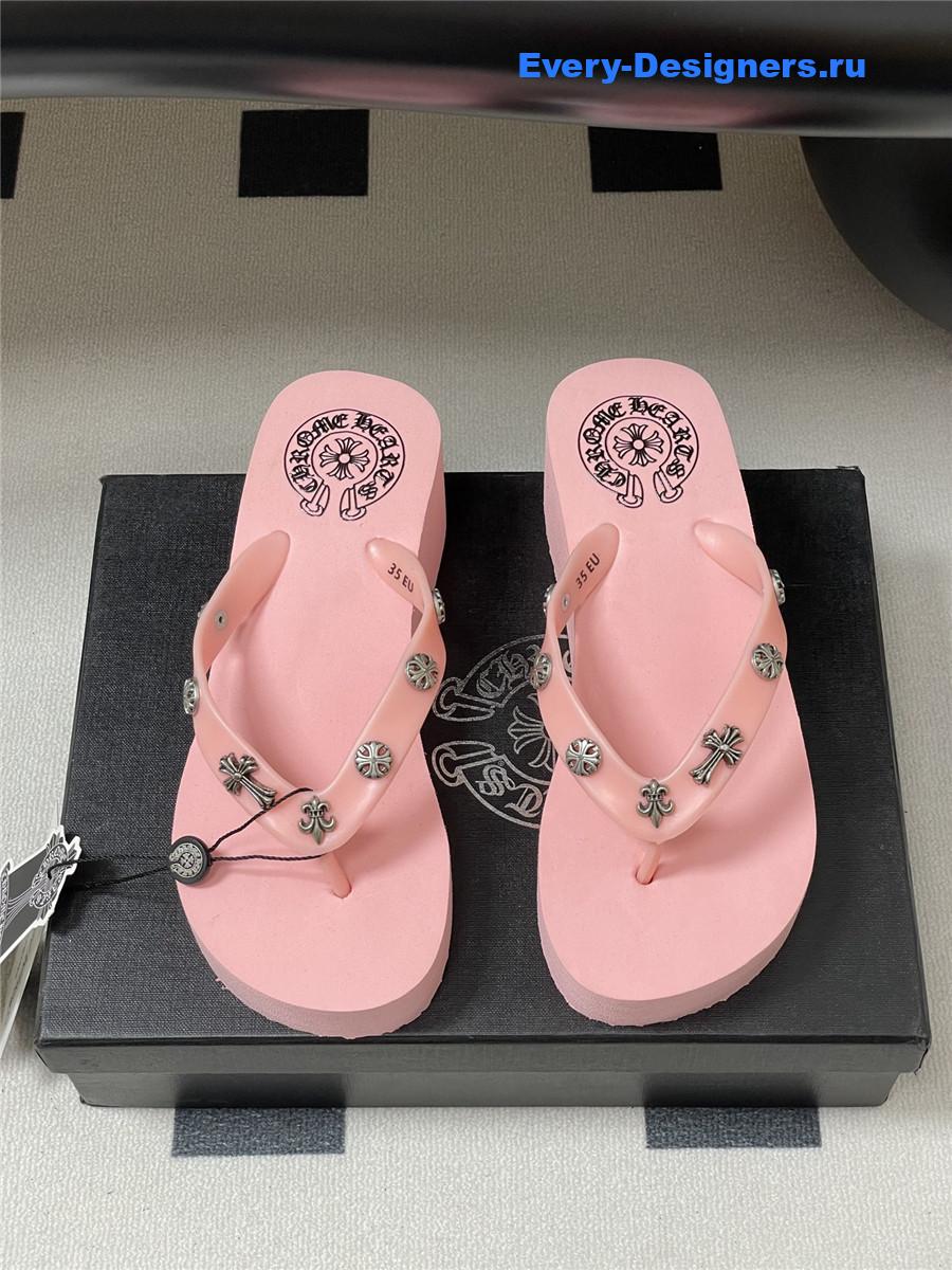 Ch*0me He**ts pink platform flip flops