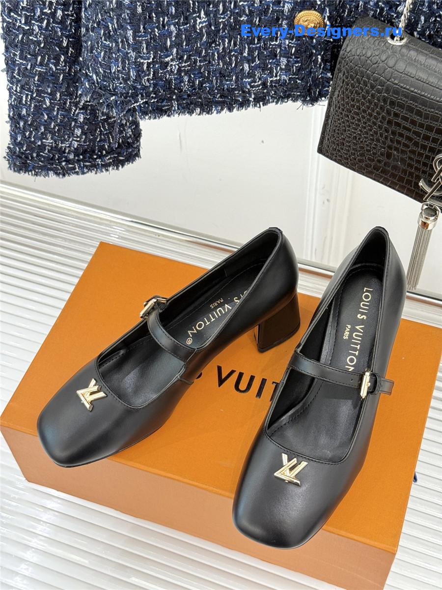 l0vis Vvtt0n black shake pumps