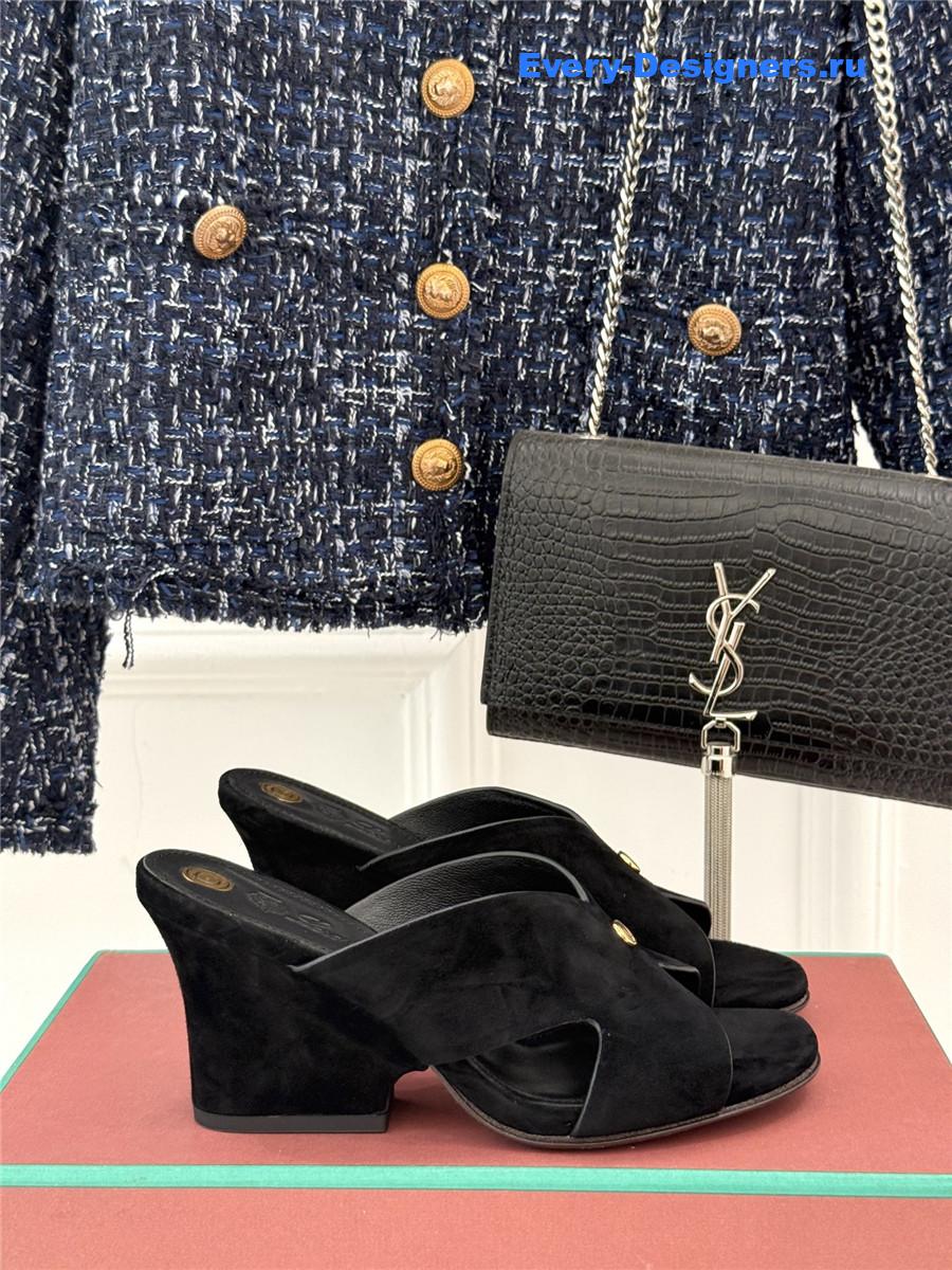 L0r0 P1ana black suede vera sandals