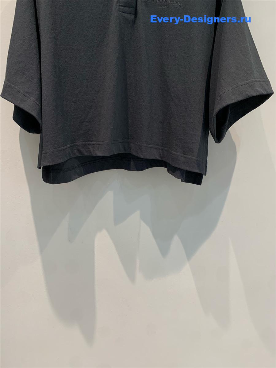 A1exa*der wang black cropped logo tee