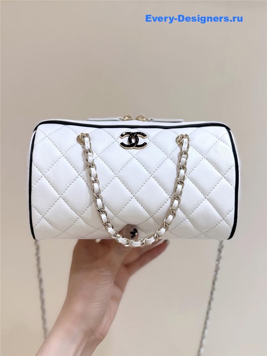 Ch**el white matelasse clutch