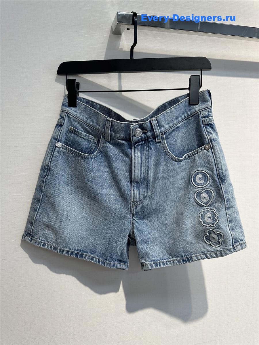 Ch**el coco embroidered shorts