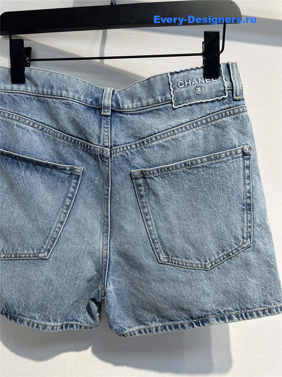 Ch**el coco embroidered shorts