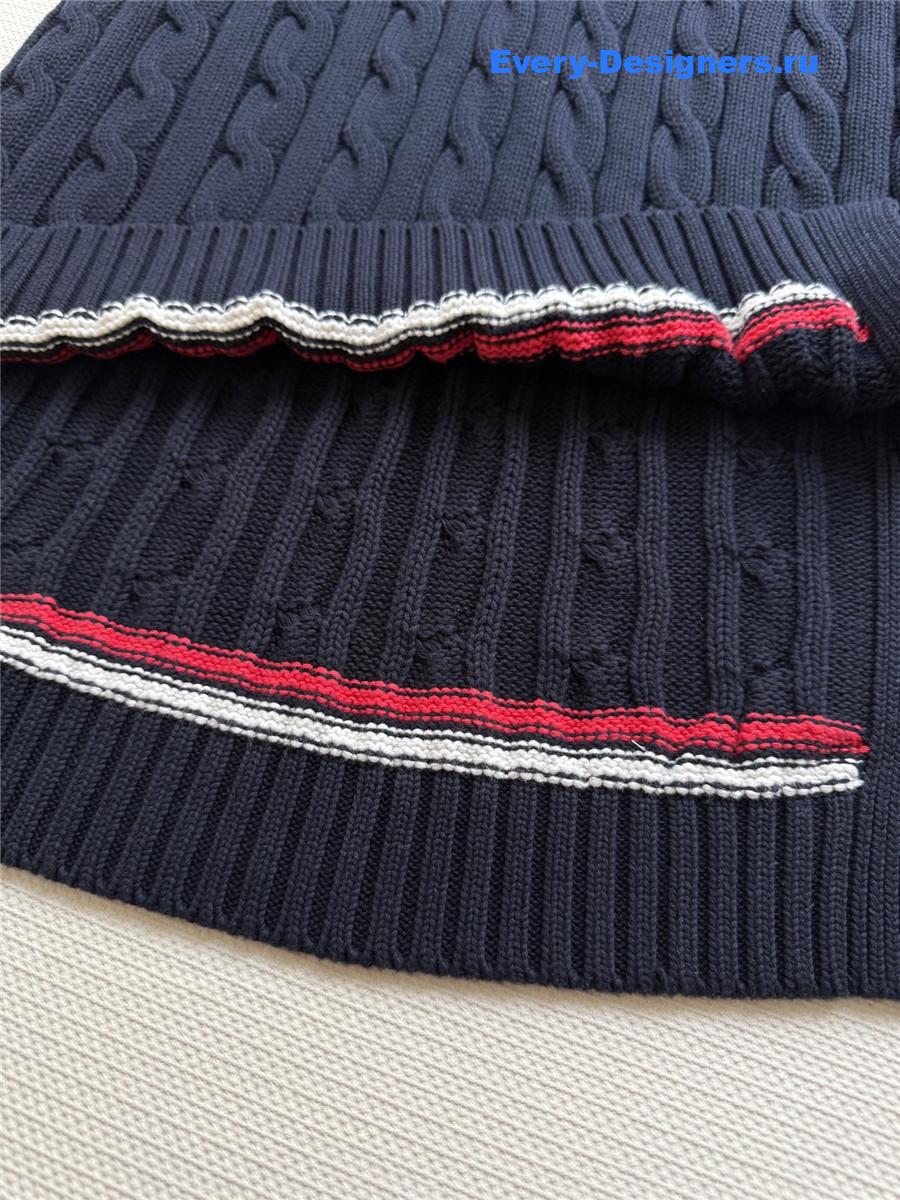 D10r navy blue vibe oversized sweater vest