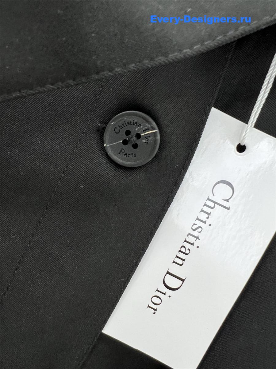 D10r belted black skirt