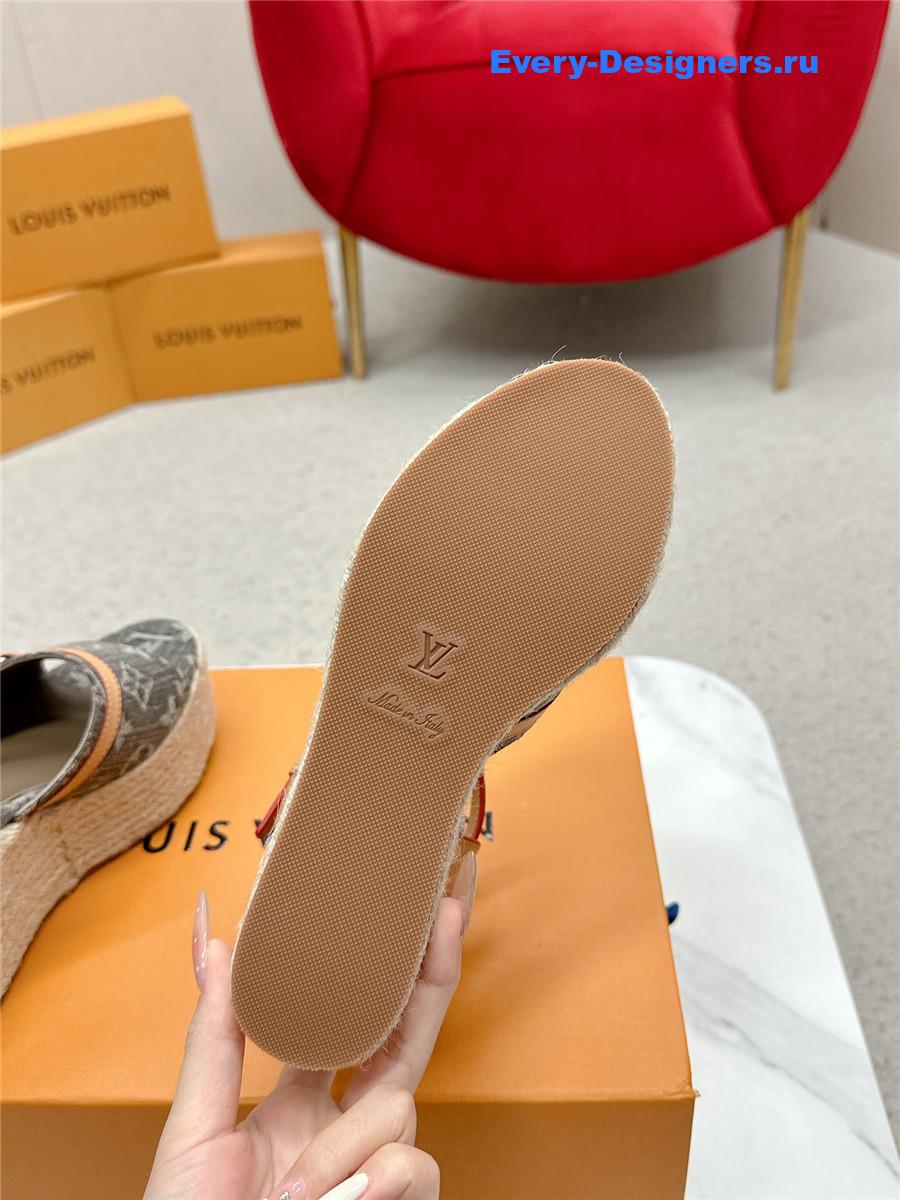 l0vis Vvtt0n helios gray denim wedge sandal