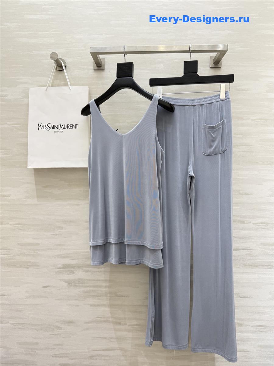 Sa1nt Lau*nt gray vest suit