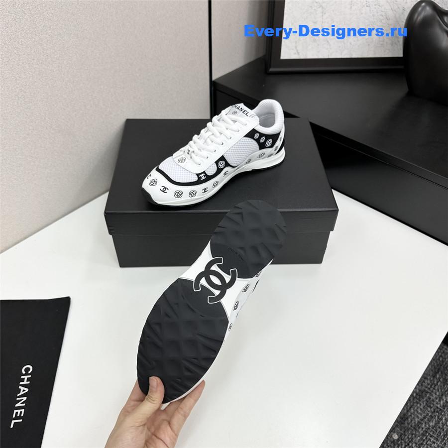 Ch**el cc logo white black sneaker