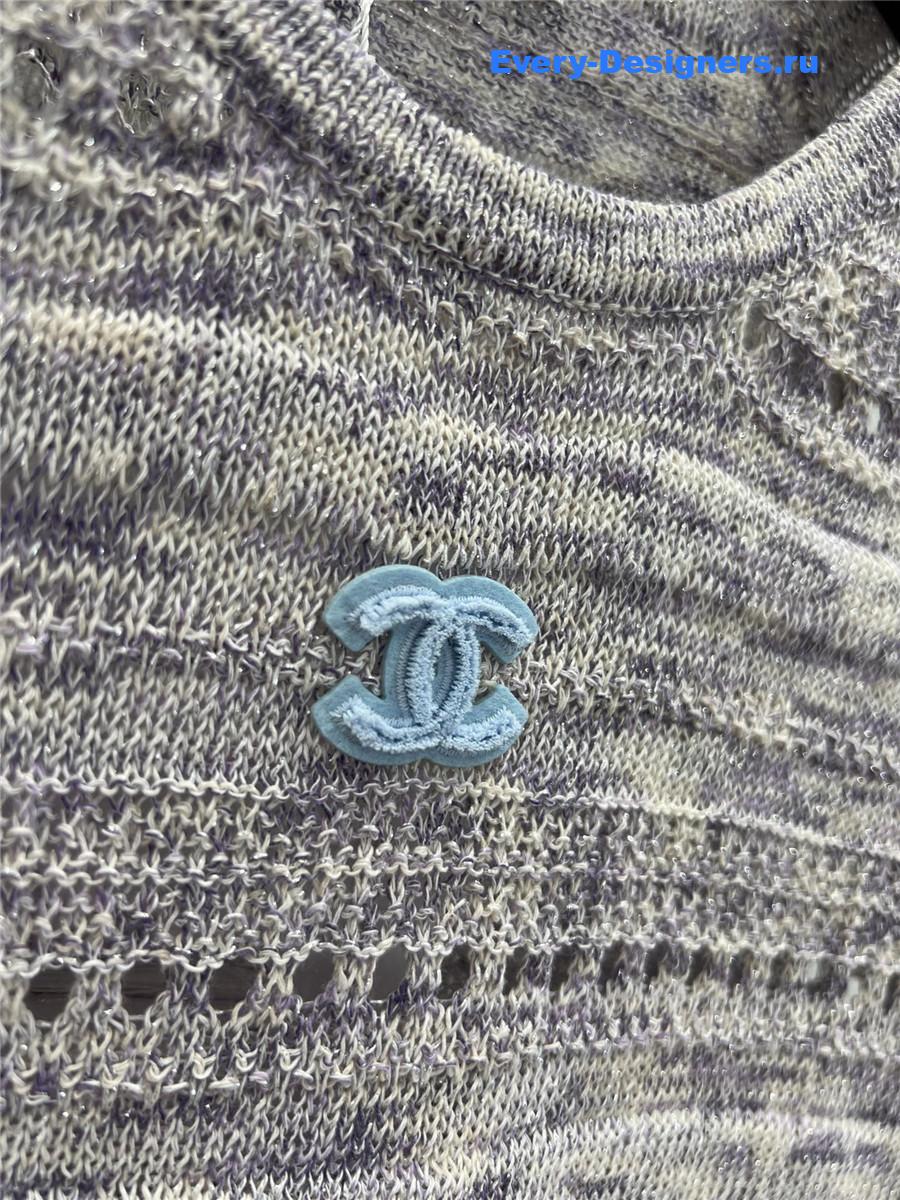 Ch**el gray striped knit top