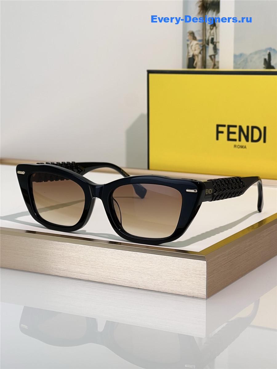 F**di fe40171i sunglasses