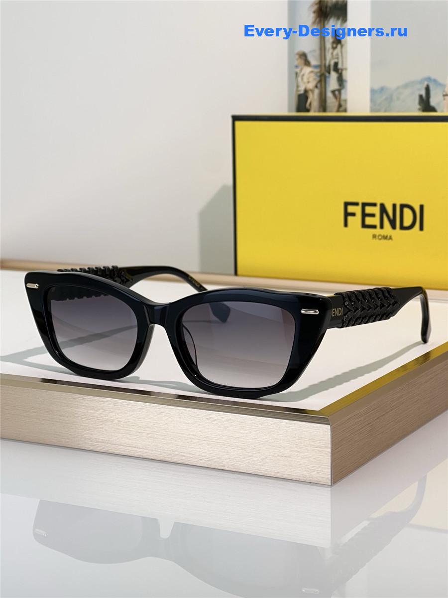 F**di fe40171i sunglasses