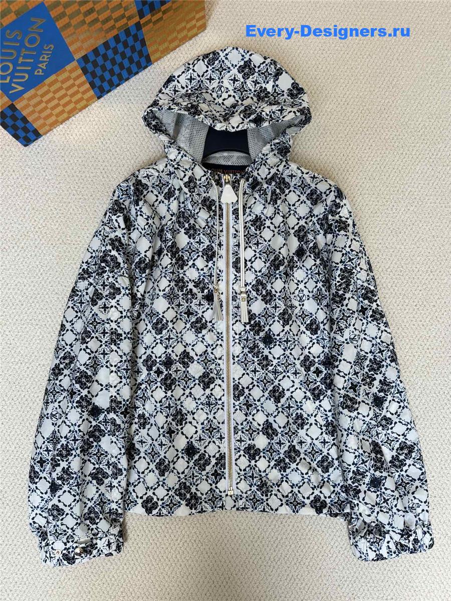 l0vis Vvtt0n monogram hooded parka