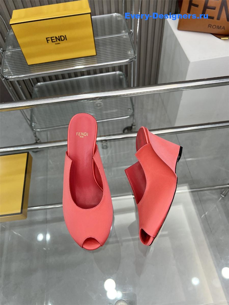 F**di lupita pink leather wedge mules