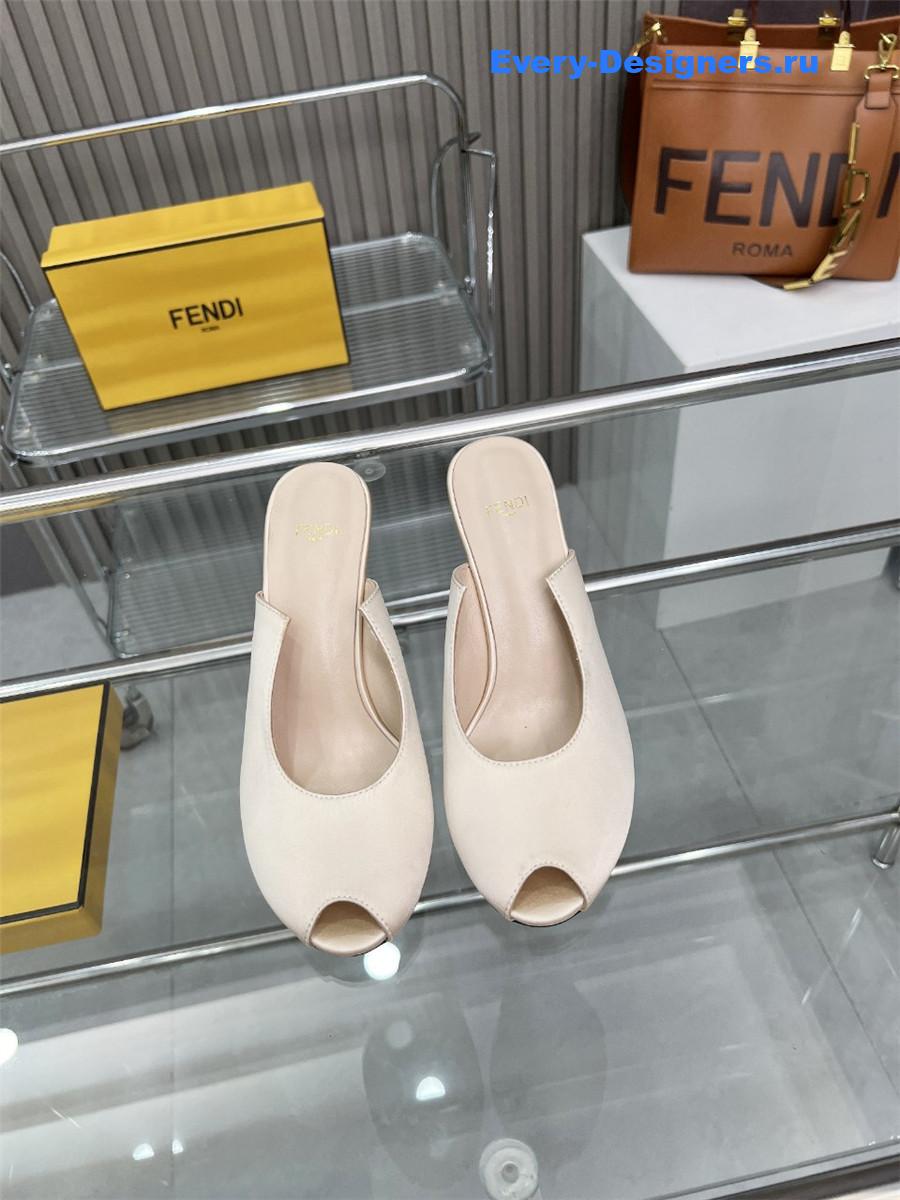 F**di lupita beige leather wedge mules