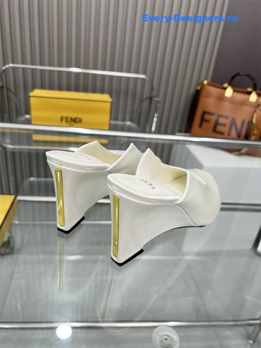 F**di lupita white leather wedge mules