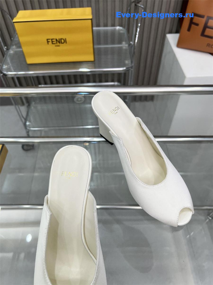 F**di lupita white leather wedge mules