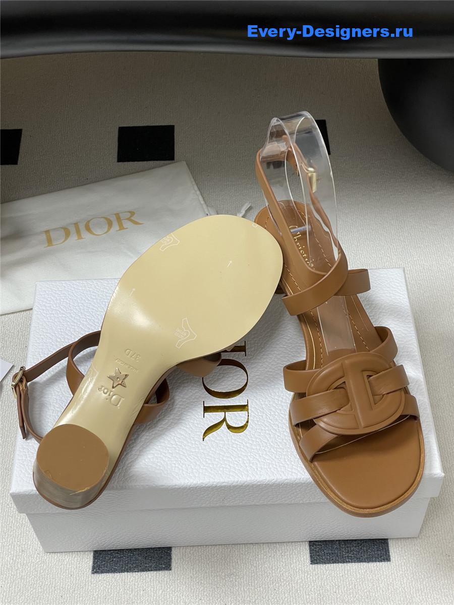 D10r d-club brown heeled sandals