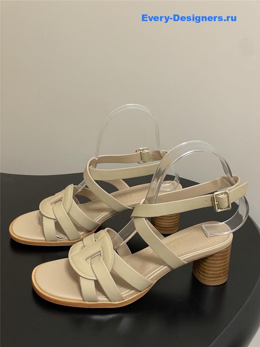 D10r d-club green heeled sandals